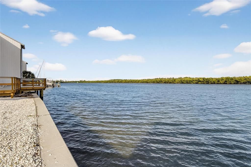 待售: $350,000 (2 贝兹, 2 浴室, 1095 平方英尺)