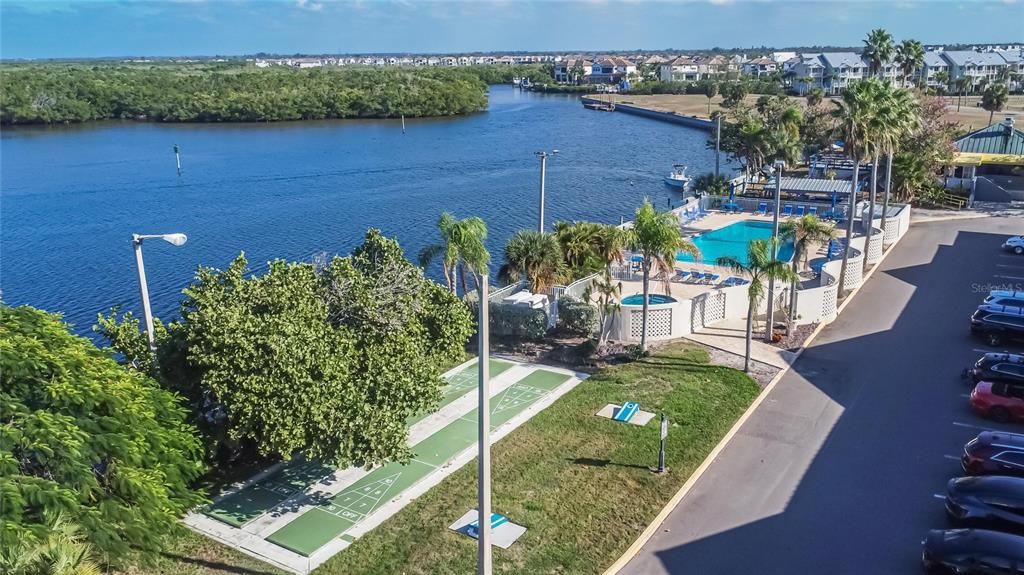 待售: $350,000 (2 贝兹, 2 浴室, 1095 平方英尺)