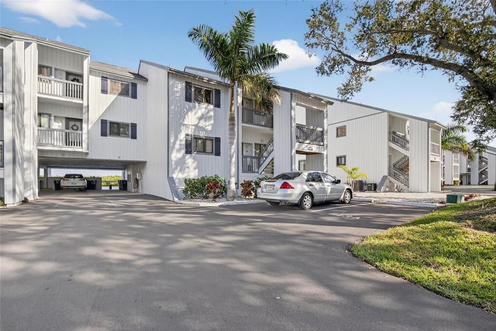 待售: $350,000 (2 贝兹, 2 浴室, 1095 平方英尺)