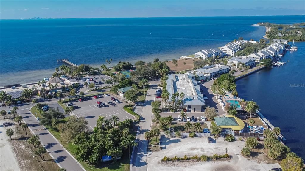 待售: $350,000 (2 贝兹, 2 浴室, 1095 平方英尺)