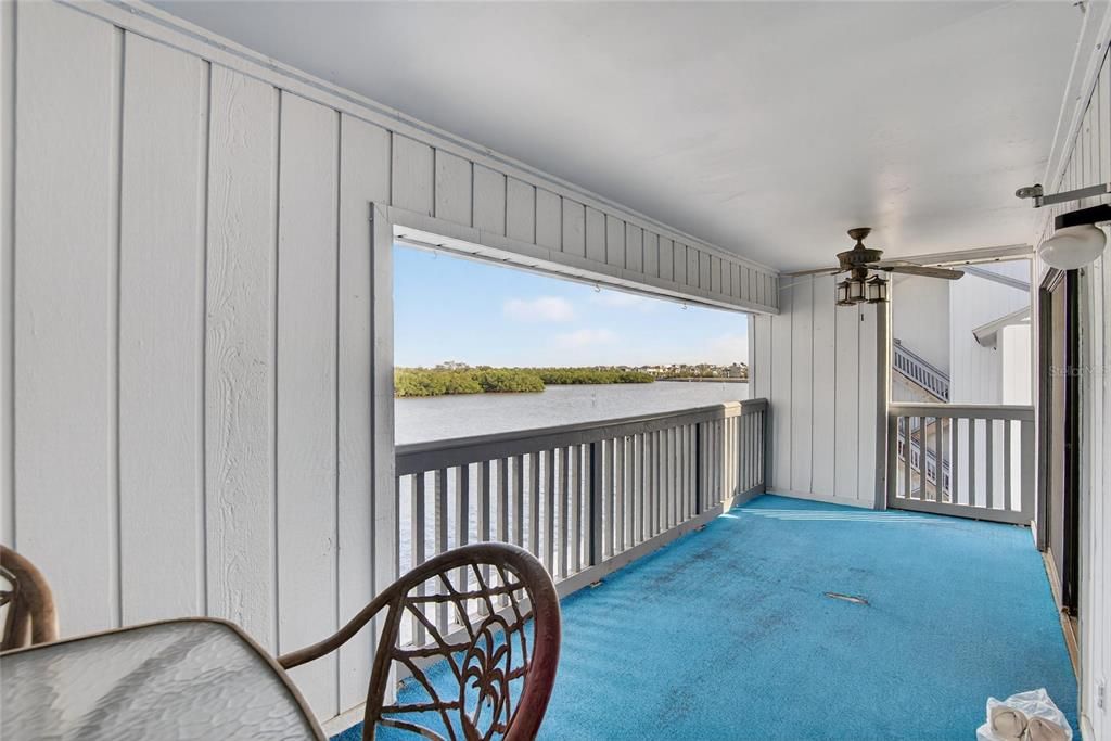 待售: $350,000 (2 贝兹, 2 浴室, 1095 平方英尺)