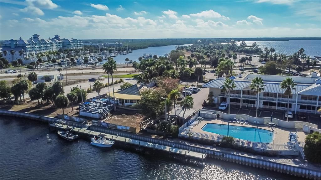 待售: $350,000 (2 贝兹, 2 浴室, 1095 平方英尺)