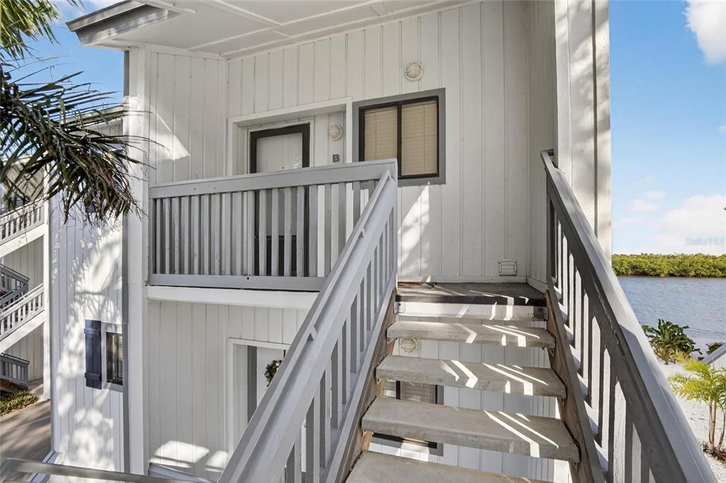 待售: $350,000 (2 贝兹, 2 浴室, 1095 平方英尺)