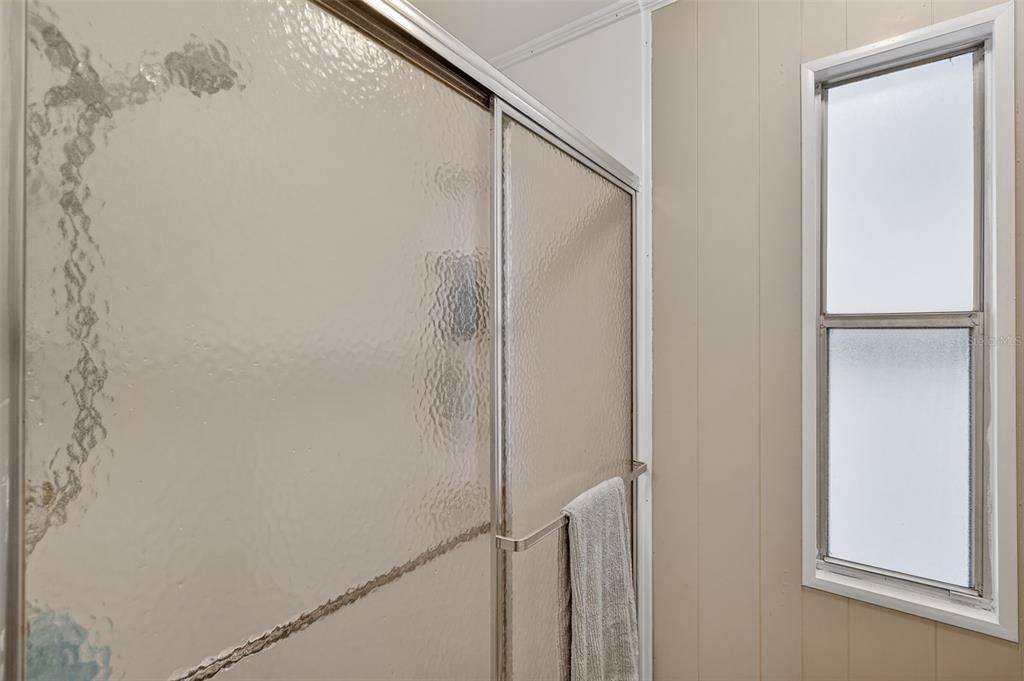 待售: $155,000 (2 贝兹, 2 浴室, 864 平方英尺)