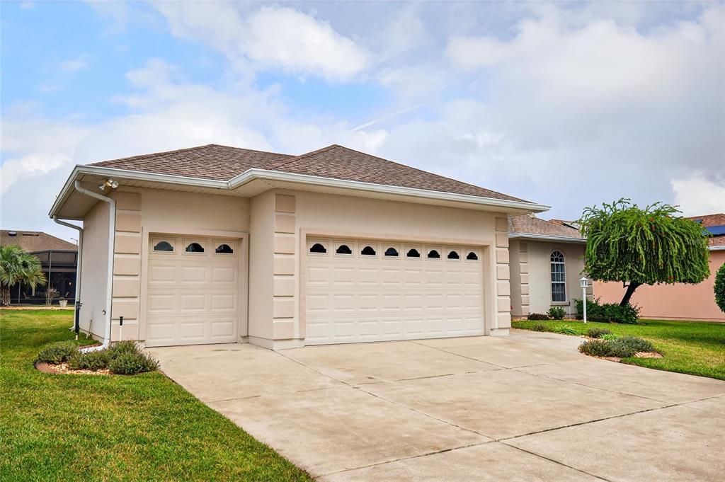 На продажу: $289,900 (3 спален, 2 ванн, 1324 Квадратных фут)