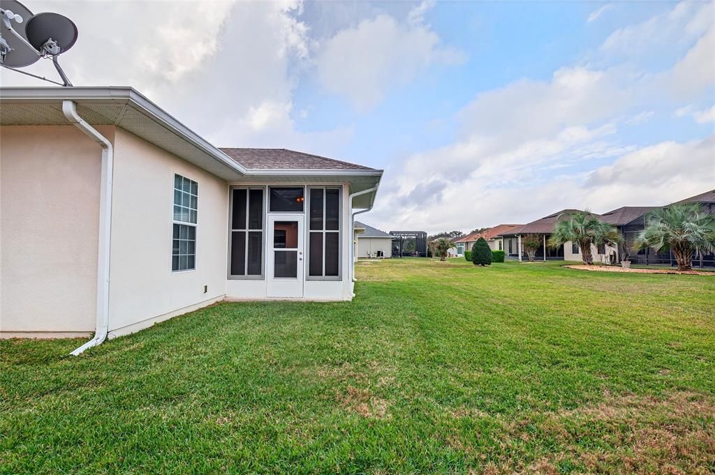 На продажу: $289,900 (3 спален, 2 ванн, 1324 Квадратных фут)