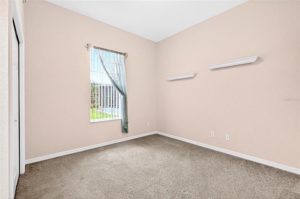 На продажу: $289,900 (3 спален, 2 ванн, 1324 Квадратных фут)