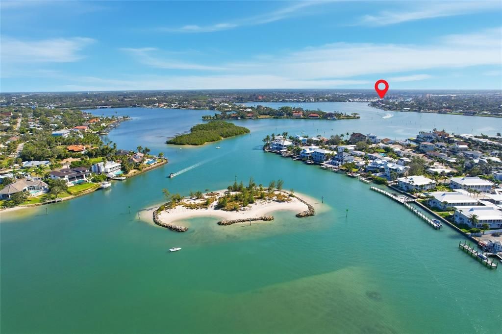 На продажу: $165,000 (0.08 acres)