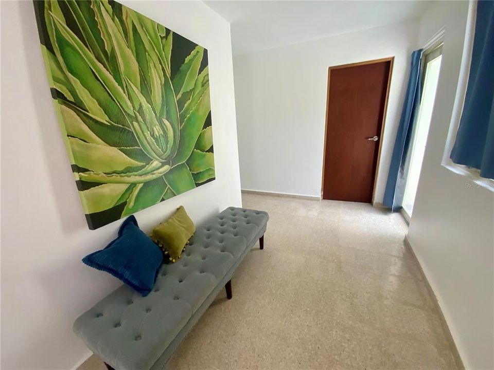 На продажу: $650,000 (4 спален, 2 ванн, 2700 Квадратных фут)