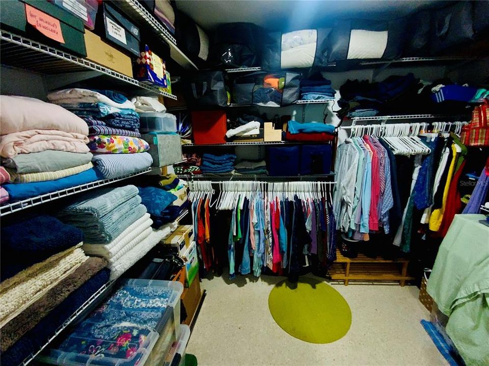 На продажу: $650,000 (4 спален, 2 ванн, 2700 Квадратных фут)