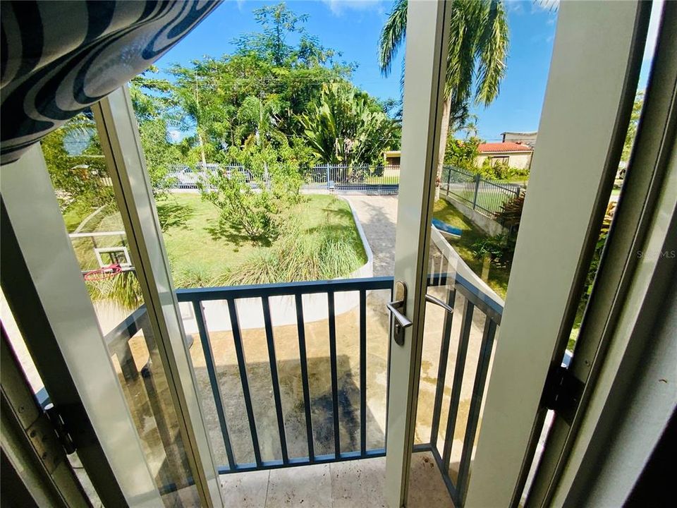 На продажу: $650,000 (4 спален, 2 ванн, 2700 Квадратных фут)