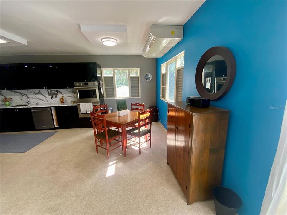 На продажу: $650,000 (4 спален, 2 ванн, 2700 Квадратных фут)