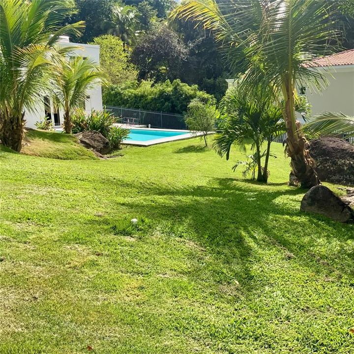 На продажу: $650,000 (4 спален, 2 ванн, 2700 Квадратных фут)