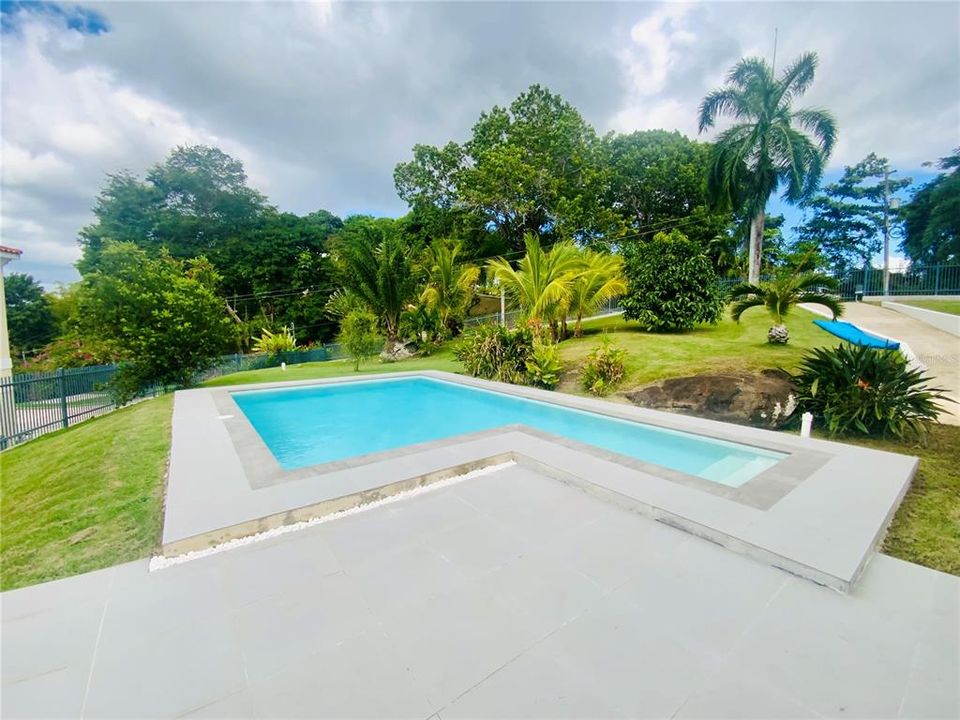 На продажу: $650,000 (4 спален, 2 ванн, 2700 Квадратных фут)