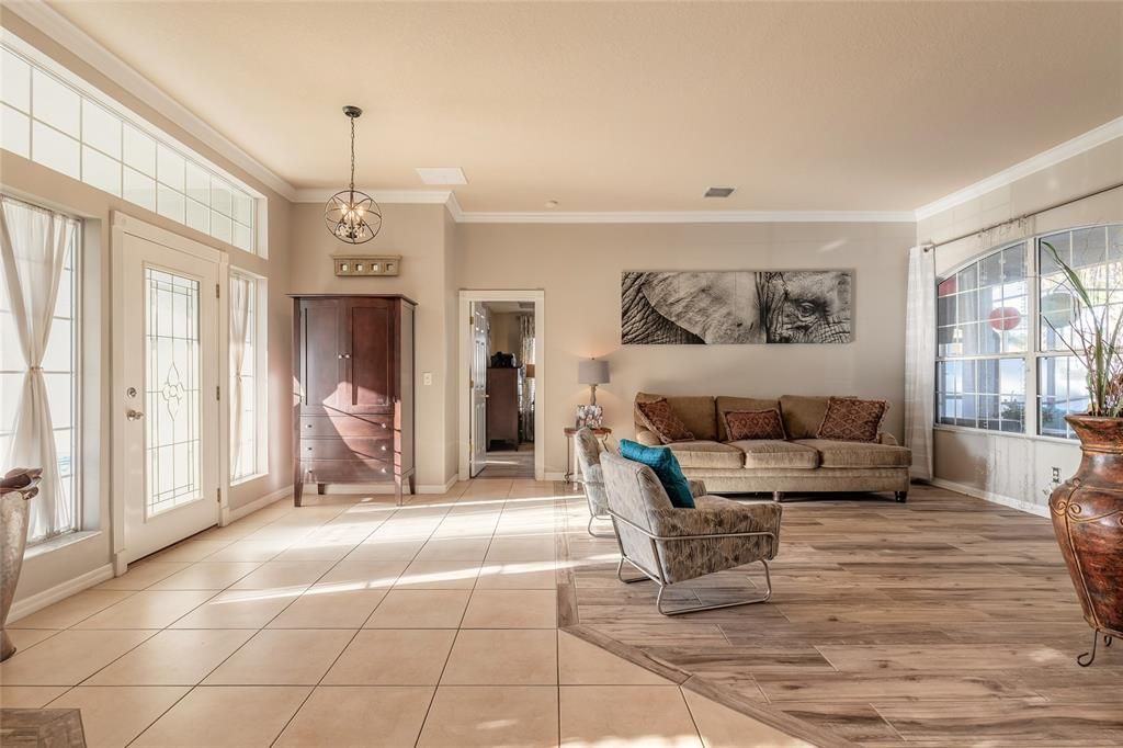 待售: $569,900 (5 贝兹, 3 浴室, 2867 平方英尺)