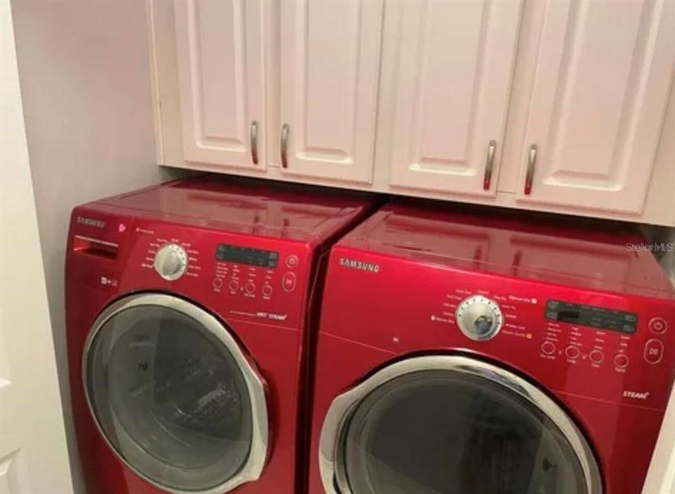 For Sale: $429,900 (3 beds, 2 baths, 1735 Square Feet)