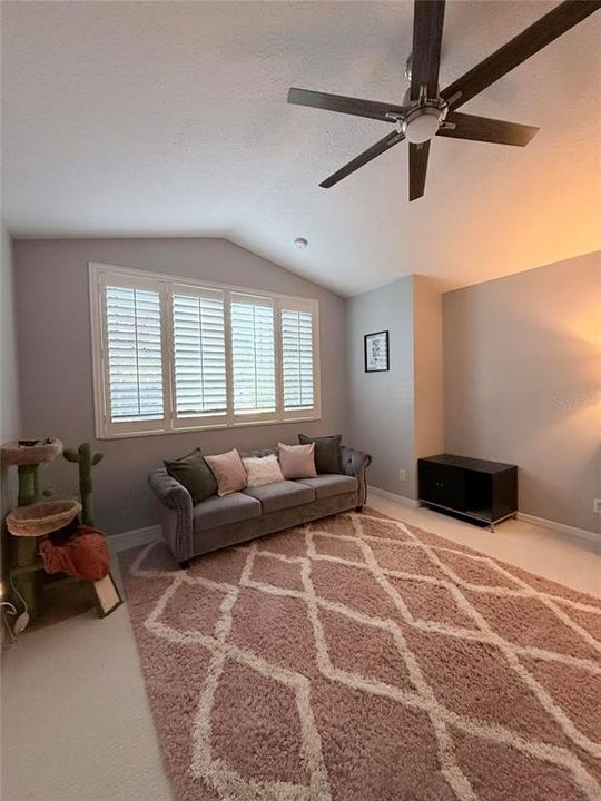 For Sale: $429,900 (3 beds, 2 baths, 1735 Square Feet)