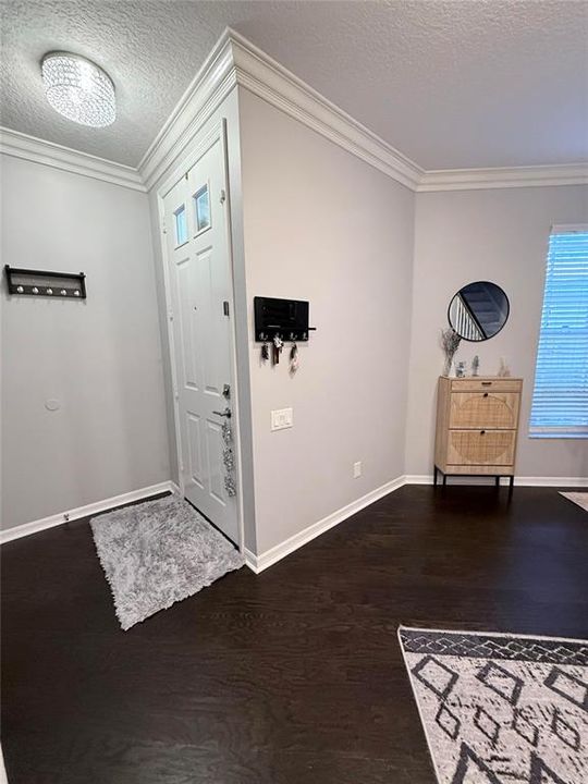 For Sale: $429,900 (3 beds, 2 baths, 1735 Square Feet)