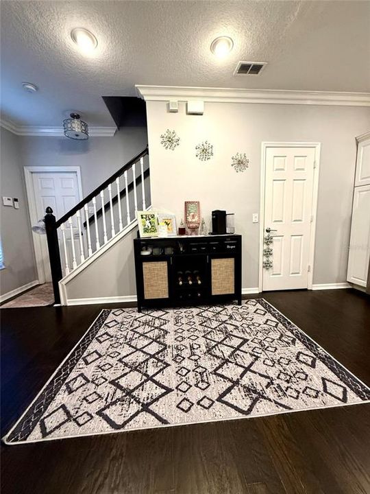 For Sale: $429,900 (3 beds, 2 baths, 1735 Square Feet)