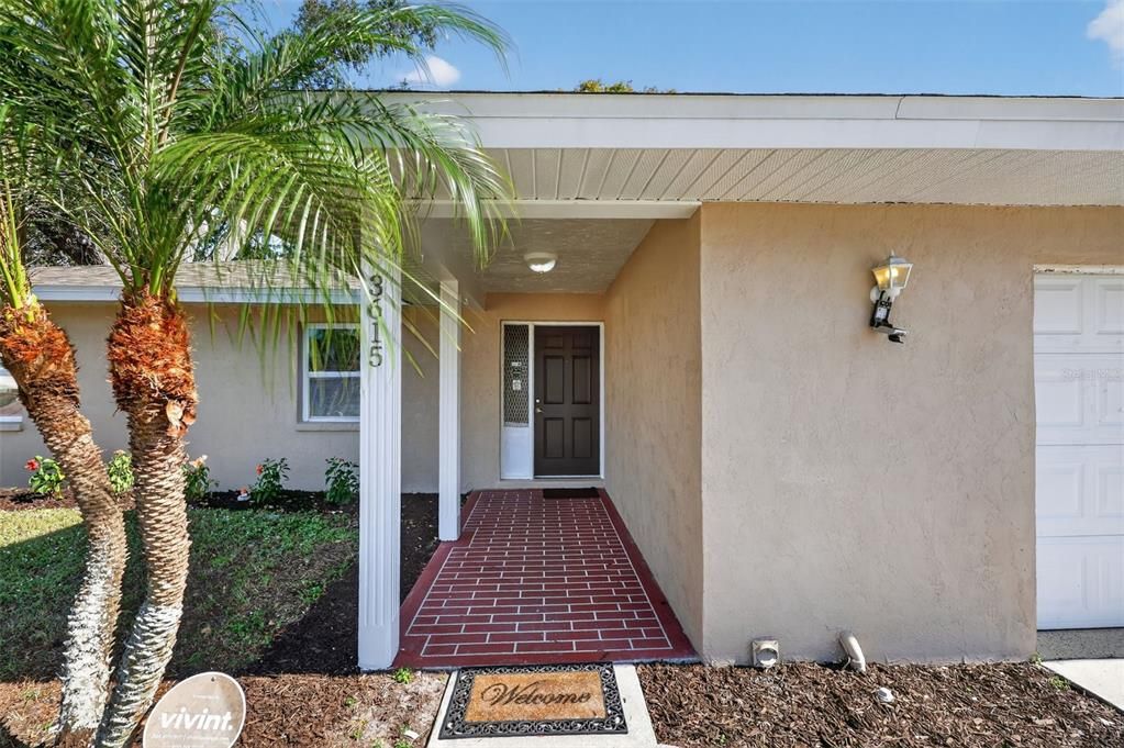 For Sale: $369,900 (3 beds, 2 baths, 1401 Square Feet)