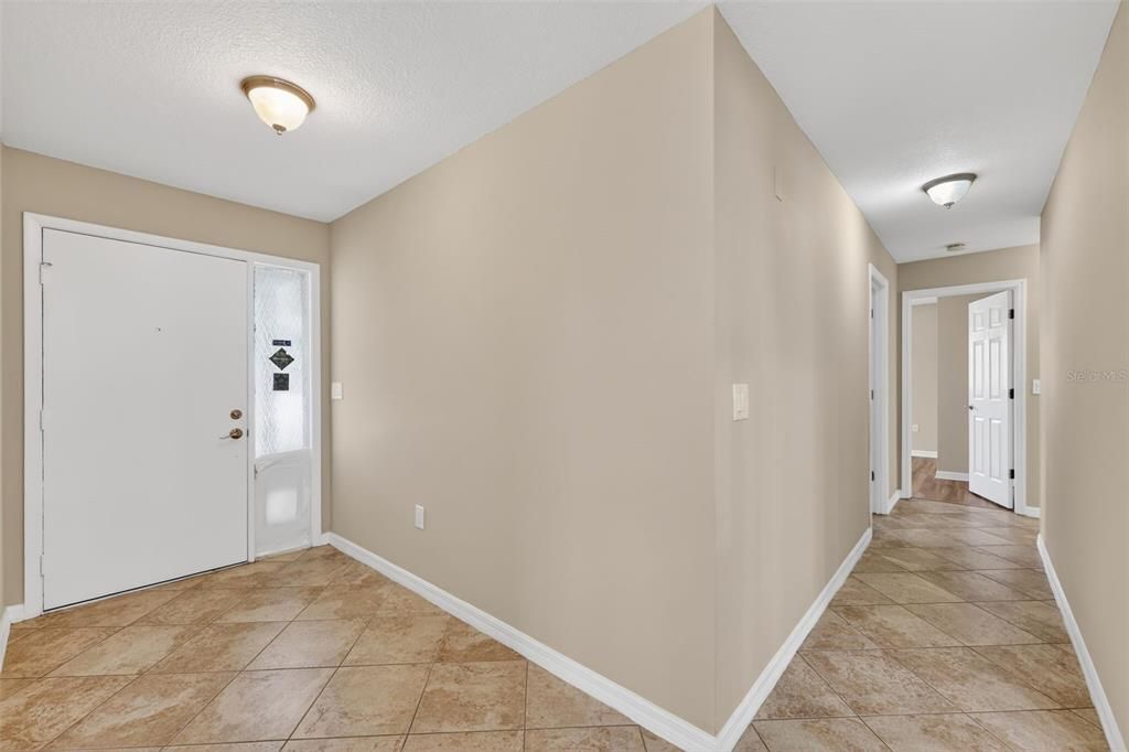 For Sale: $369,900 (3 beds, 2 baths, 1401 Square Feet)