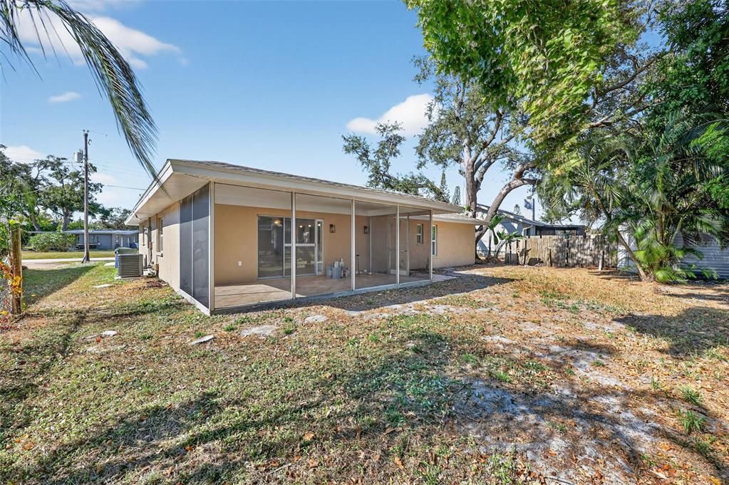 For Sale: $369,900 (3 beds, 2 baths, 1401 Square Feet)