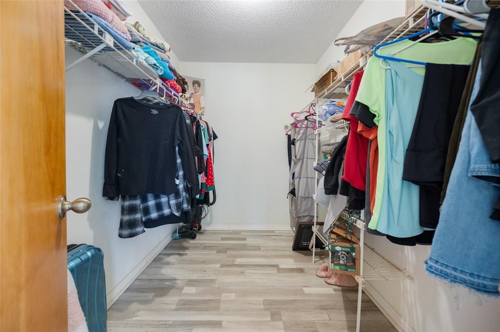 En Venta: $248,000 (2 camas, 2 baños, 1424 Pies cuadrados)