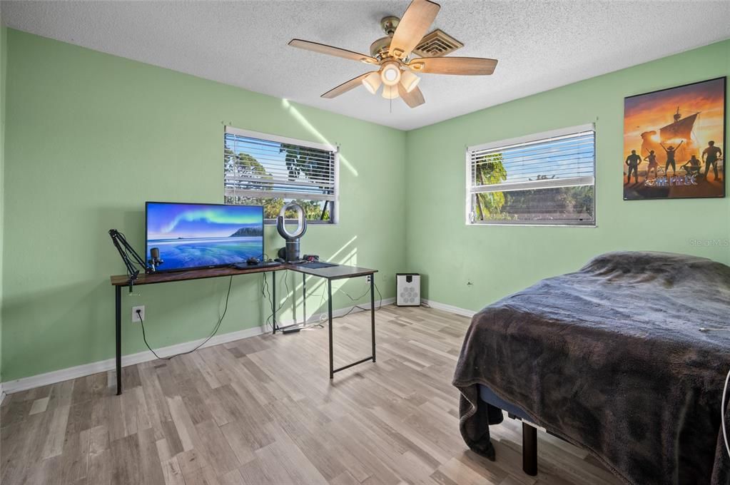 En Venta: $248,000 (2 camas, 2 baños, 1424 Pies cuadrados)