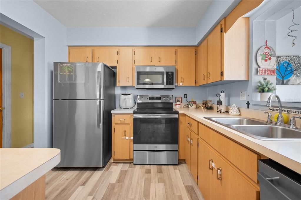 En Venta: $248,000 (2 camas, 2 baños, 1424 Pies cuadrados)