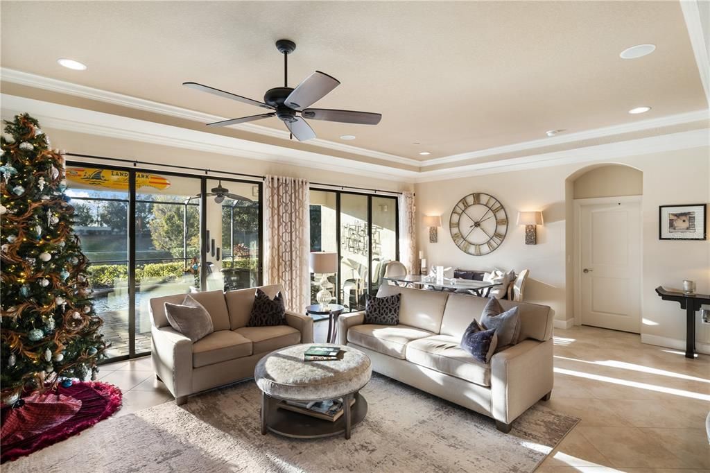 En Venta: $750,000 (2 camas, 2 baños, 1889 Pies cuadrados)