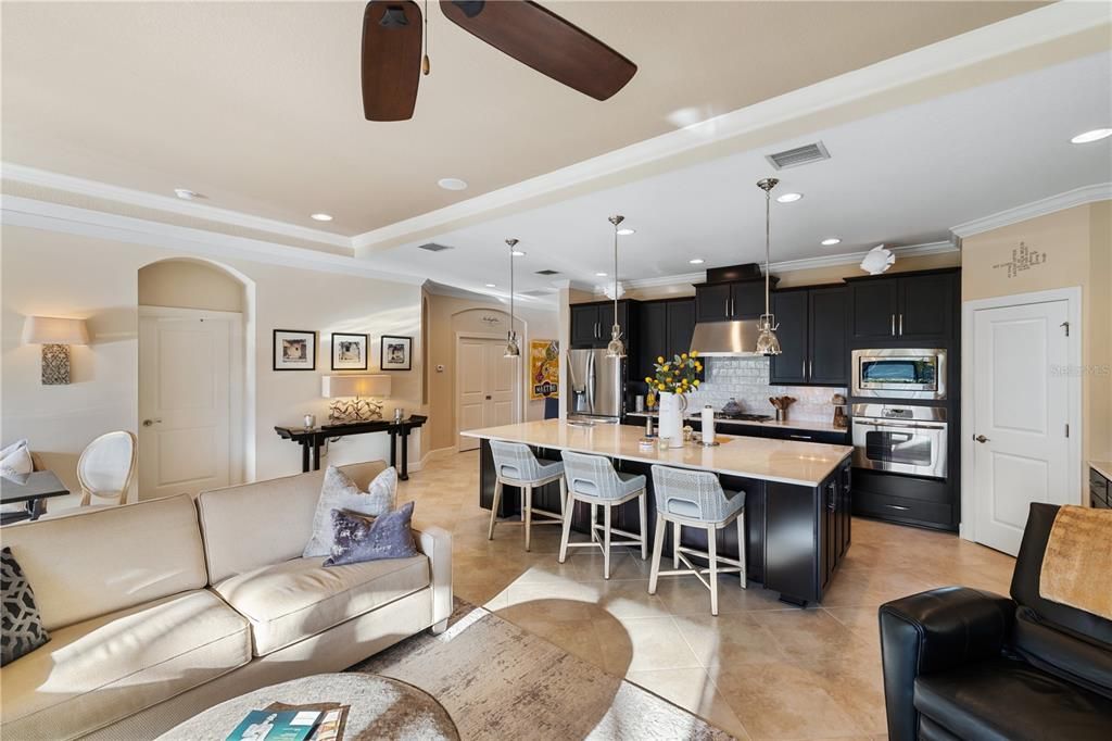 En Venta: $750,000 (2 camas, 2 baños, 1889 Pies cuadrados)