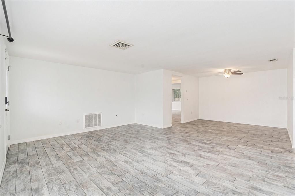 En Venta: $290,000 (2 camas, 2 baños, 1454 Pies cuadrados)