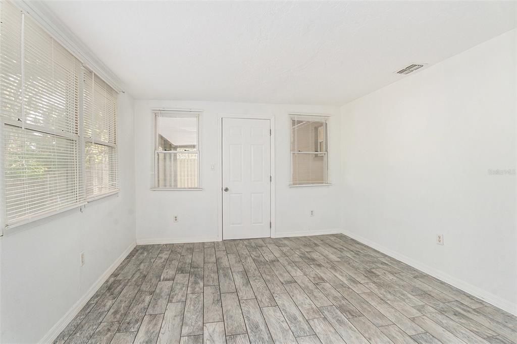 En Venta: $290,000 (2 camas, 2 baños, 1454 Pies cuadrados)