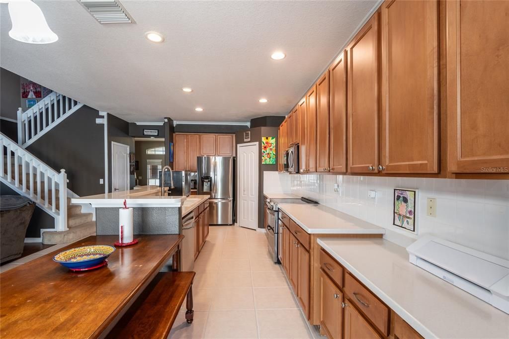 En Venta: $399,000 (5 camas, 4 baños, 2717 Pies cuadrados)