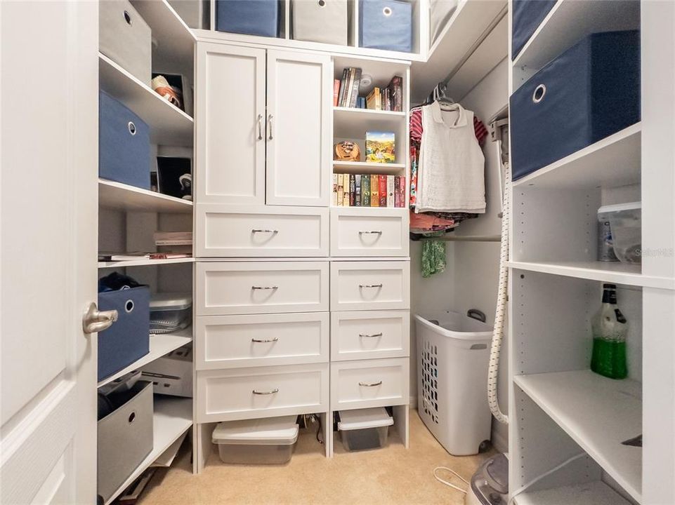 En Venta: $399,000 (5 camas, 4 baños, 2717 Pies cuadrados)