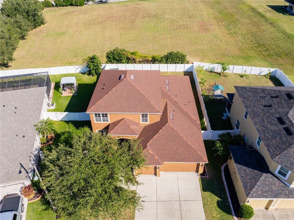 En Venta: $399,000 (5 camas, 4 baños, 2717 Pies cuadrados)