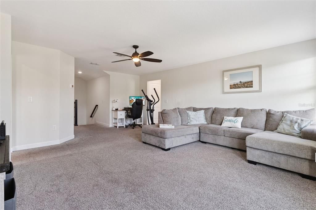 На продажу: $660,000 (4 спален, 3 ванн, 3250 Квадратных фут)