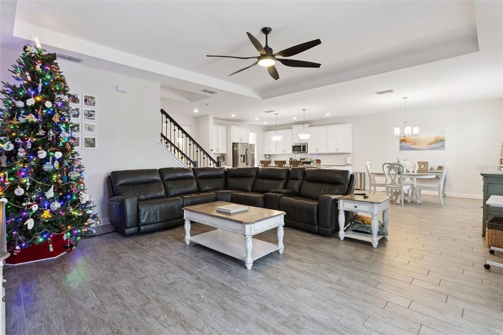 На продажу: $660,000 (4 спален, 3 ванн, 3250 Квадратных фут)