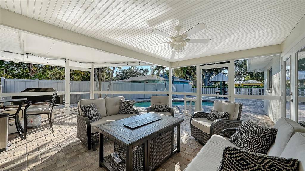 En Venta: $630,000 (3 camas, 2 baños, 1663 Pies cuadrados)