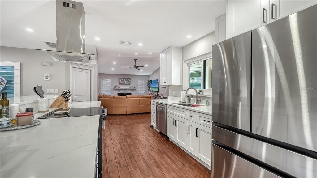 En Venta: $630,000 (3 camas, 2 baños, 1663 Pies cuadrados)