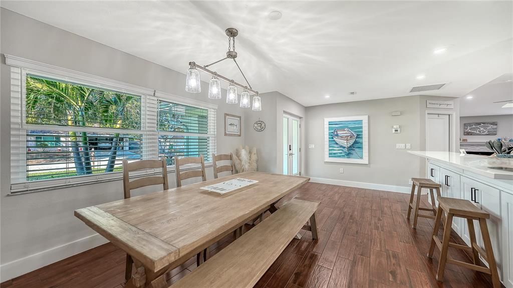 En Venta: $630,000 (3 camas, 2 baños, 1663 Pies cuadrados)