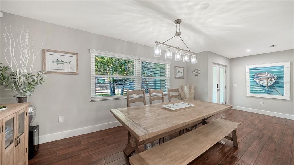 En Venta: $630,000 (3 camas, 2 baños, 1663 Pies cuadrados)