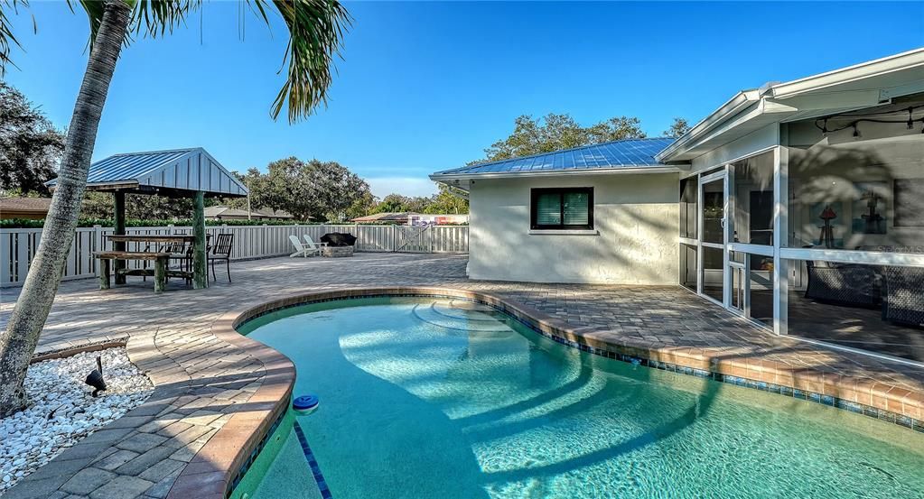 En Venta: $630,000 (3 camas, 2 baños, 1663 Pies cuadrados)