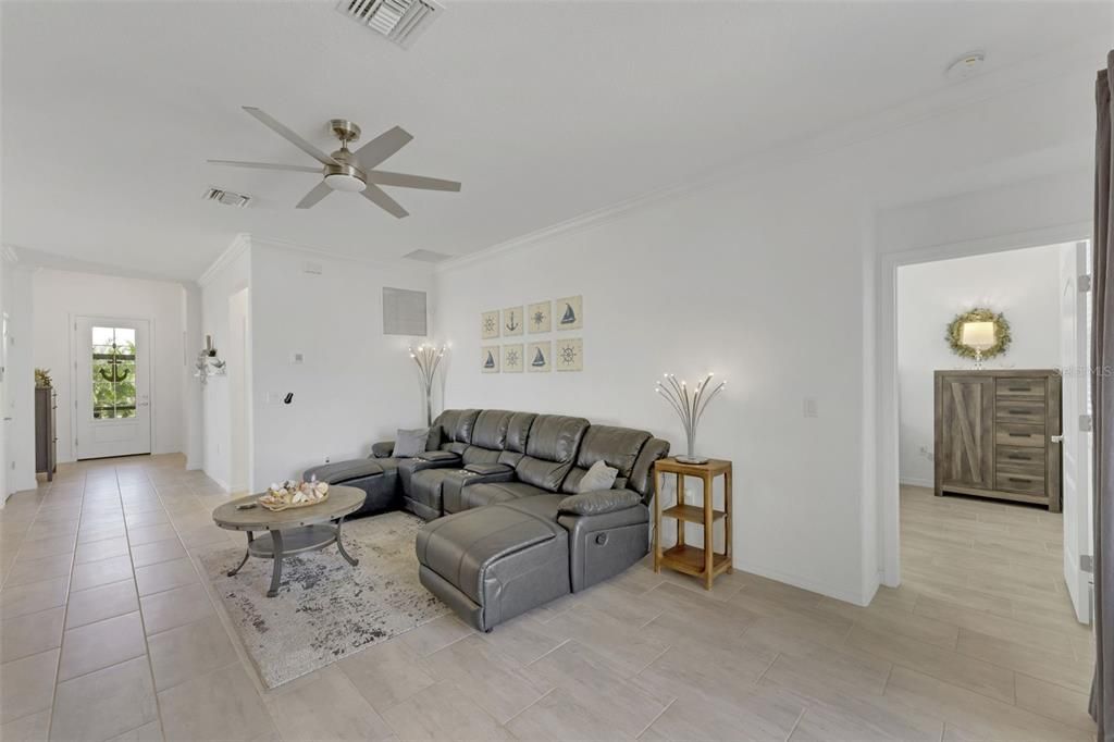 待售: $399,900 (3 贝兹, 2 浴室, 1670 平方英尺)