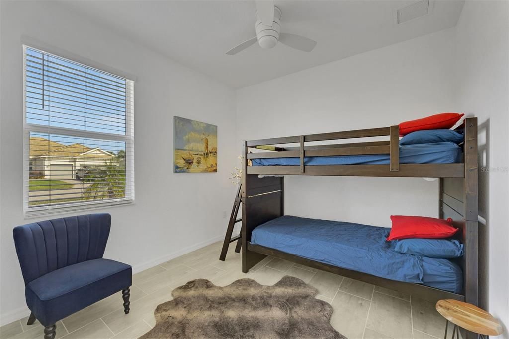 待售: $399,900 (3 贝兹, 2 浴室, 1670 平方英尺)