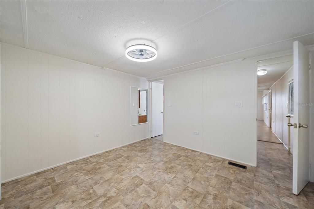 En Venta: $215,000 (2 camas, 2 baños, 552 Pies cuadrados)