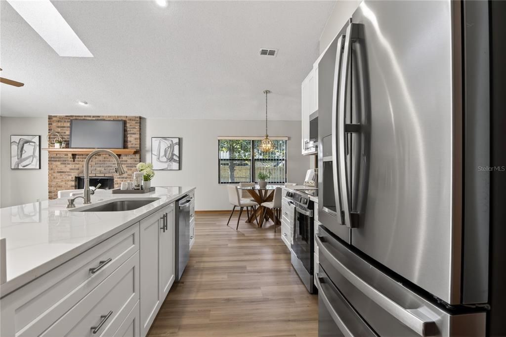 For Sale: $488,900 (3 beds, 2 baths, 1820 Square Feet)