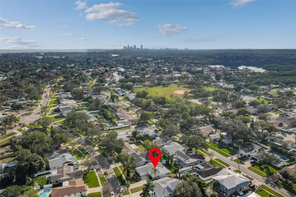 出租: $3,500 (3 贝兹, 2 浴室, 1422 平方英尺)