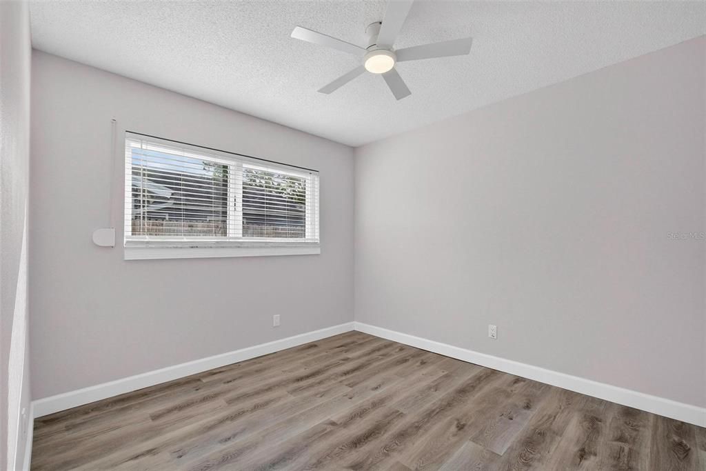 出租: $3,500 (3 贝兹, 2 浴室, 1422 平方英尺)