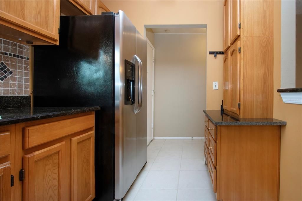 For Sale: $129,900 (1 beds, 1 baths, 820 Square Feet)